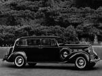 Packard 120 Touring Sedan 1937 года